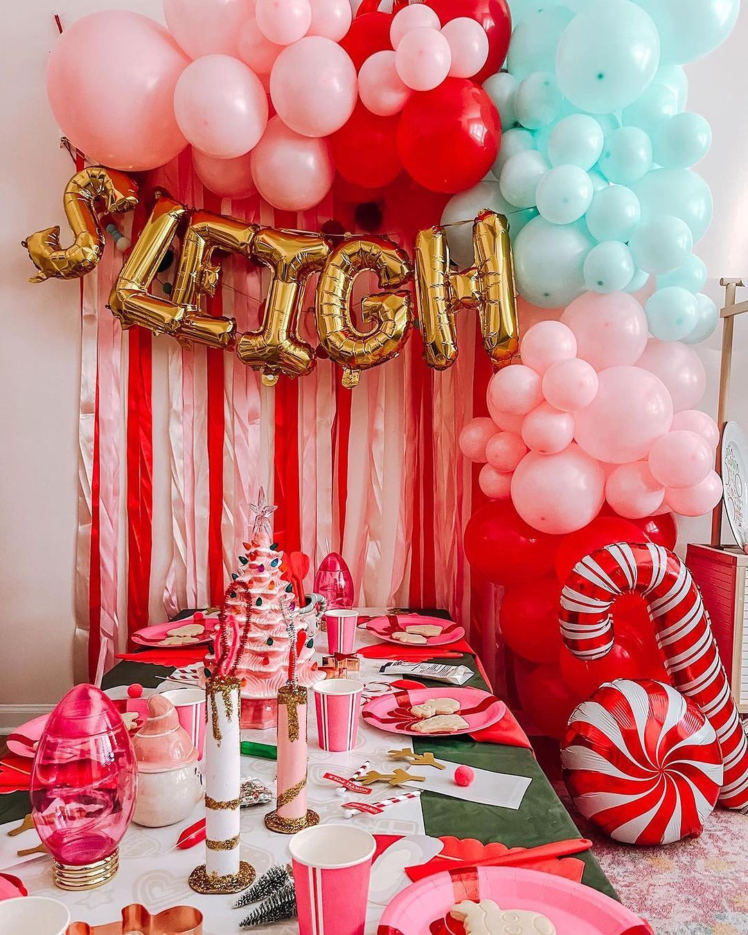 Sleigh All Day Balloons